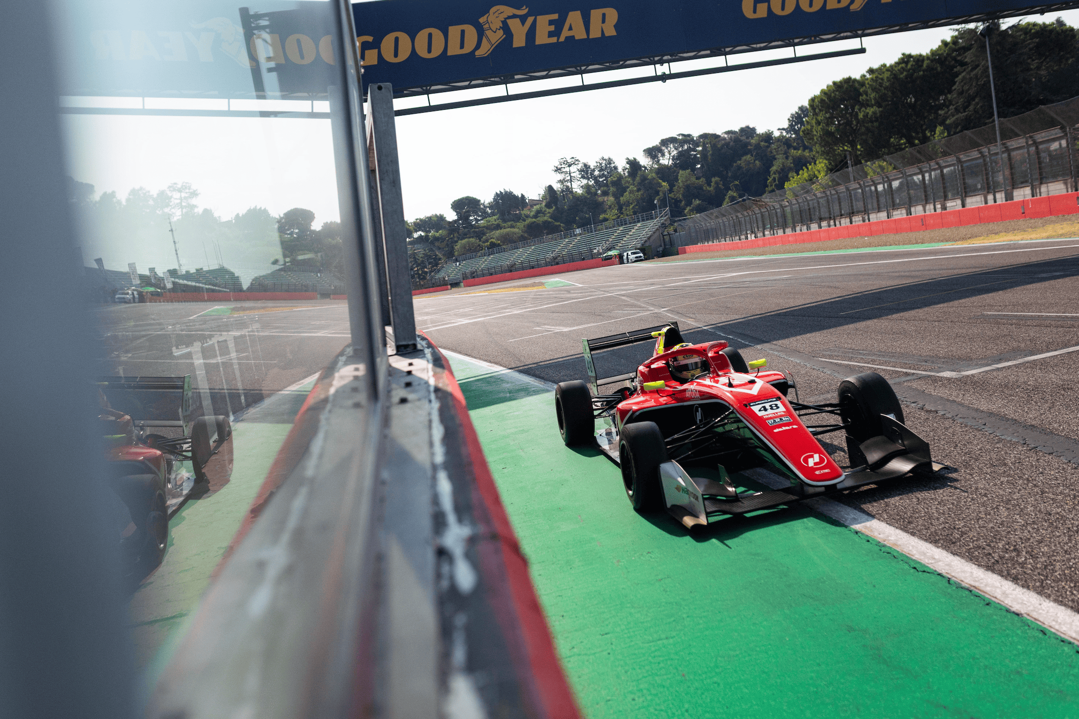 Entendiendo el Formato Único de Carreras de Eurocup-3: Por Qué Es Más Que Solo Velocidad